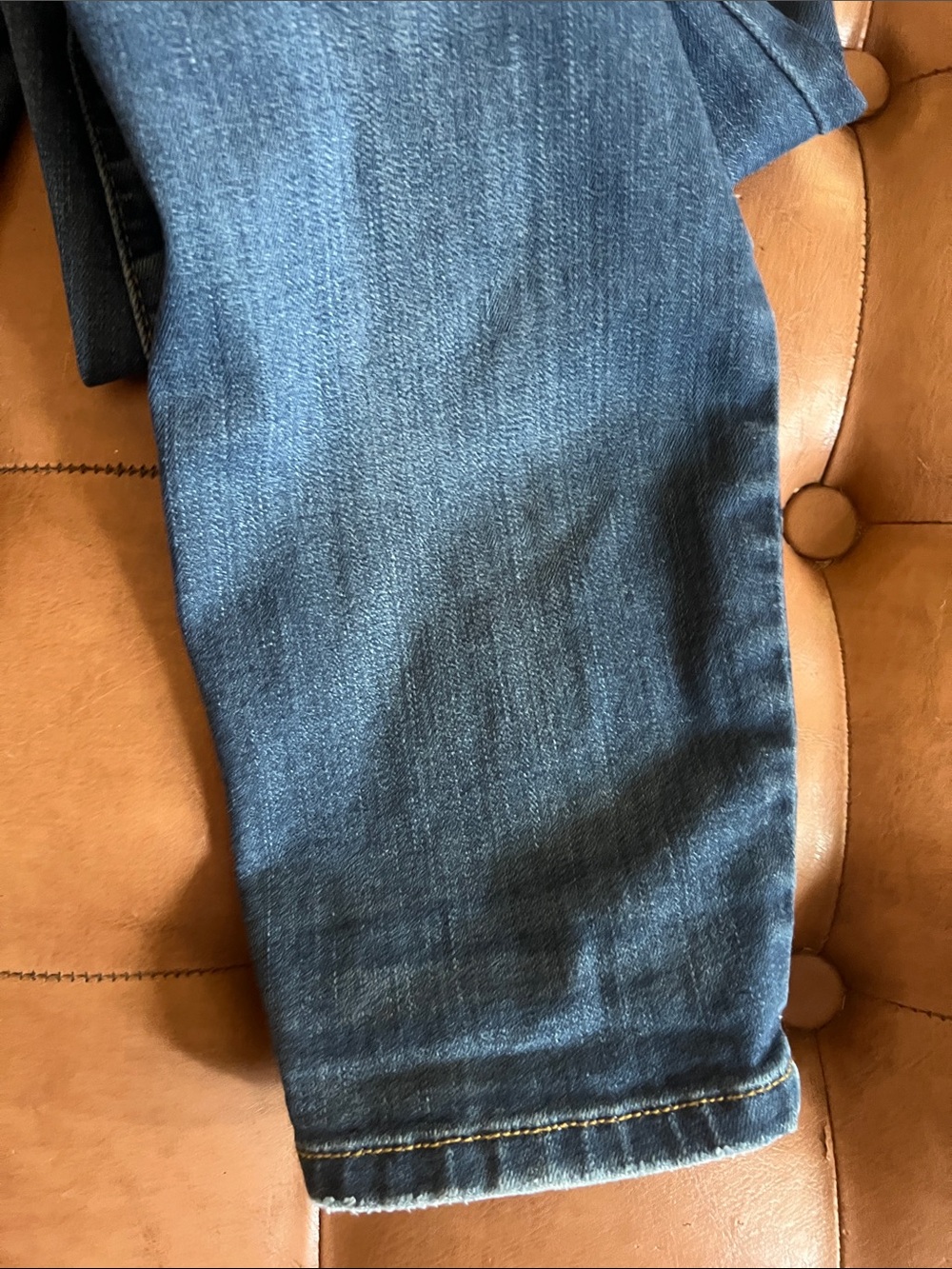 Judy Blue Mid-Rise relaxed fit Jeans in Medium Blue wash sz7/ 28 - Picture 7 of 7